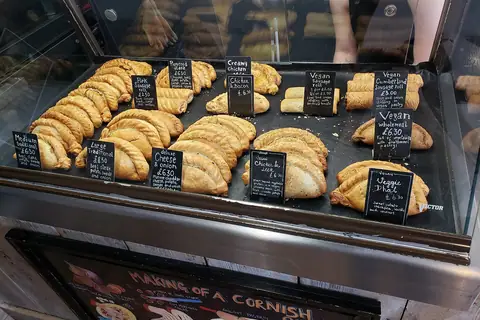 Eggless cake shop photo 3